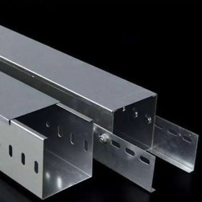 Superficie galvanizada de Tray With Uniform Color Smooth del cable del metal de la inmersión caliente