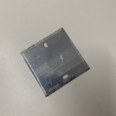 Materiales durables galvanizados de doblez del metal de la caja de conexiones de acero de la tapadera